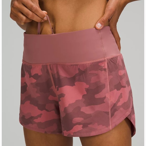 Lululemon Speed Up Short 4” Tall - Picture 4 of 6